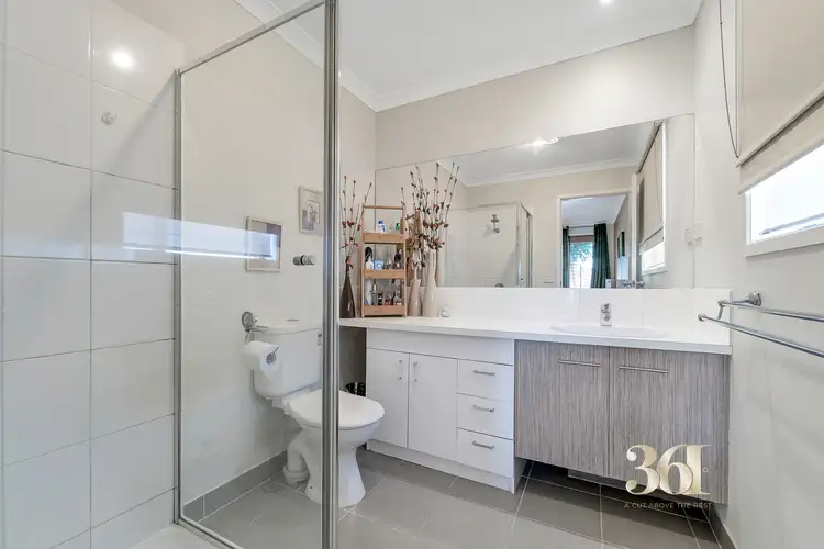 Fifth view of Homely house listing, 8 Faircroft Drive, Brookfield VIC 3338