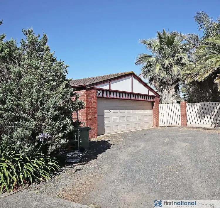 3 Flinders Court, Cranbourne North VIC 3977
