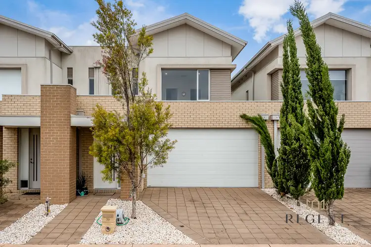 39 Broadbeach Circuit, Sanctuary Lakes VIC 3030