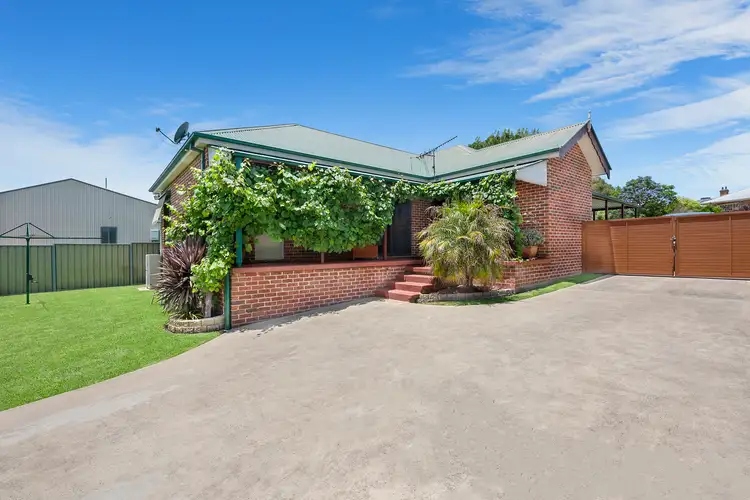 Second view of Homely house listing, 2 Grathlyn Court, Mudgee NSW 2850