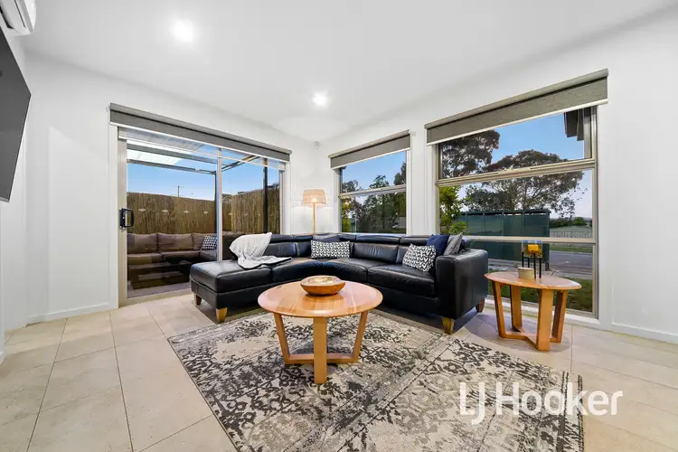 Fifth view of Homely unit listing, 8 Boogie Lane, Hallam VIC 3803