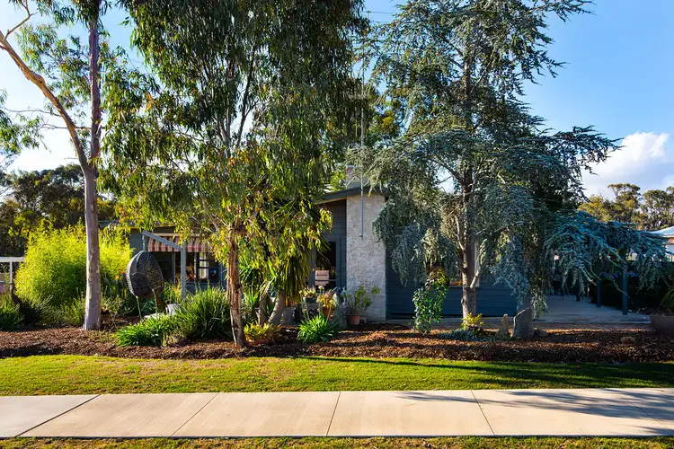 19 Lee Street, Kangaroo Flat VIC 3555
