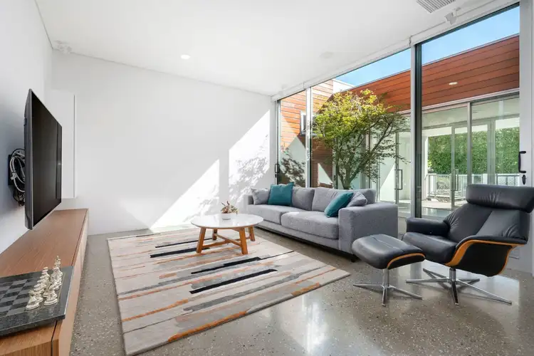 Fifth view of Homely house listing, 41 McLeod Court, West Albury NSW 2640