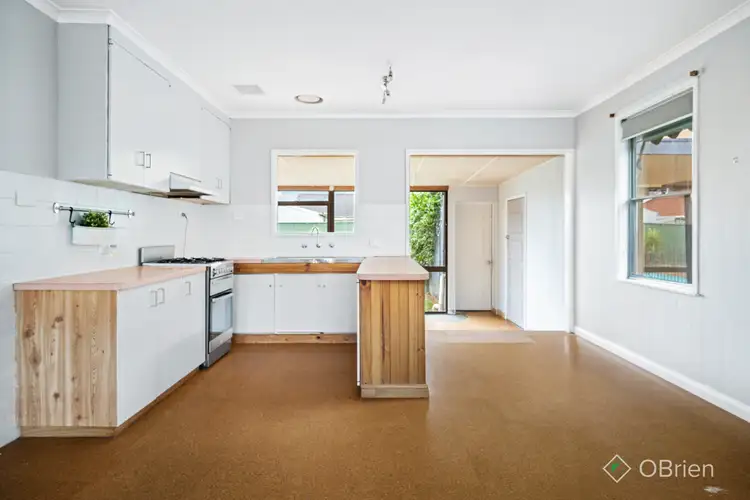 Second view of Homely house listing, 8 Shadforth Street, Wangaratta VIC 3677