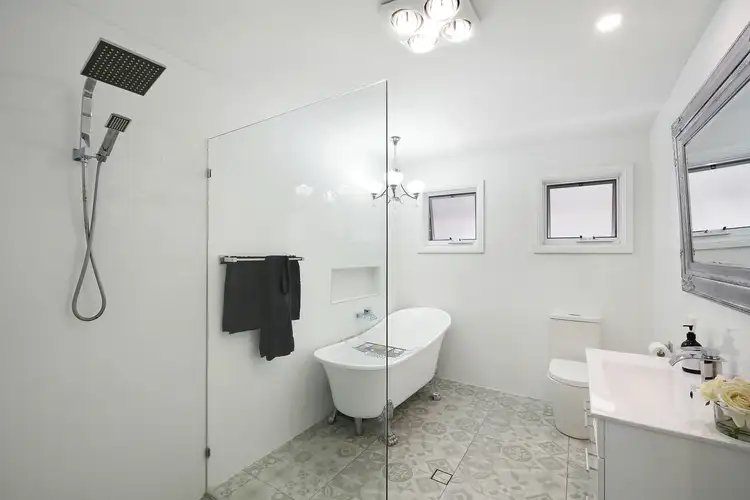 Sixth view of Homely house listing, 19 Lakala Avenue, Springfield NSW 2250