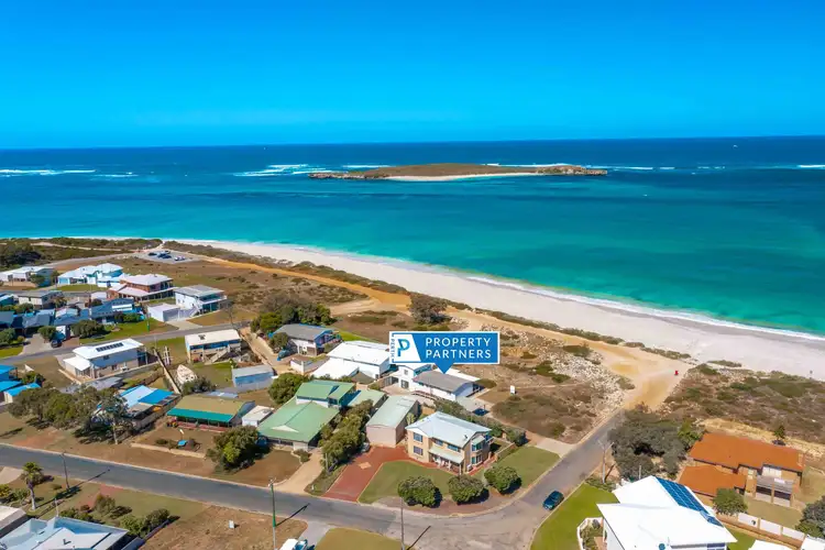 2 Desert Road, Lancelin WA 6044