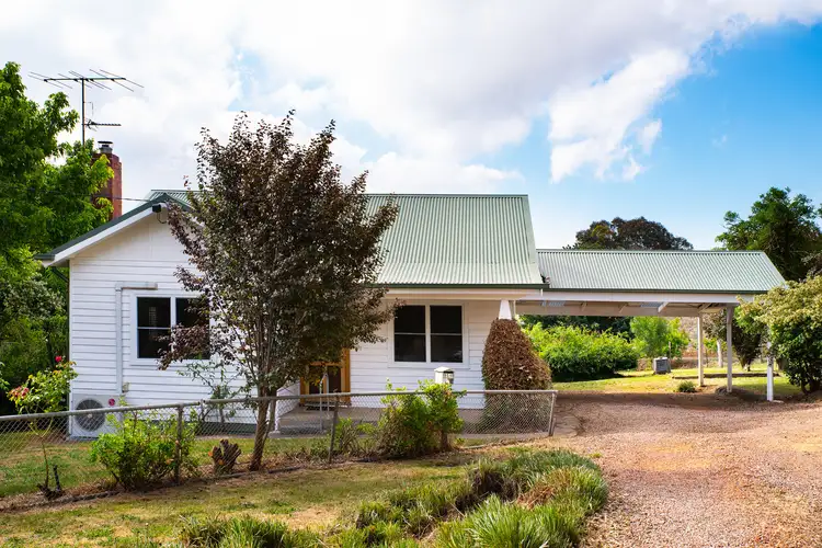 1 Symes Road, Harcourt VIC 3453