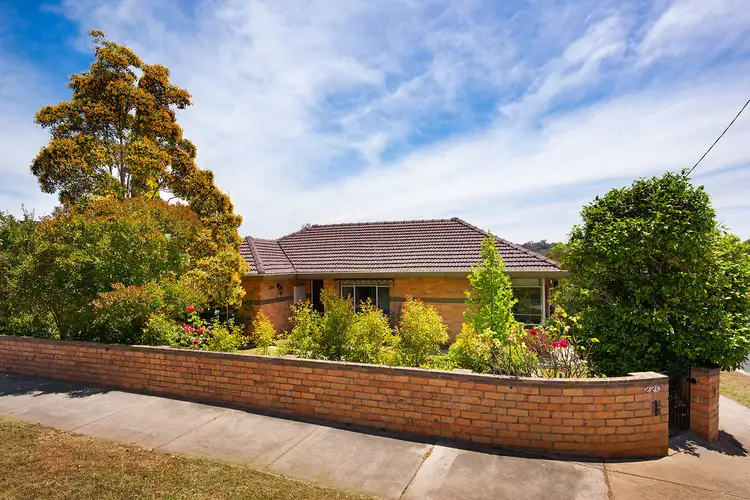 220 Neale Street, Flora Hill VIC 3550