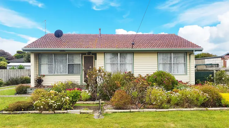 Second view of Homely house listing, 6 Kauri Crescent, Portland VIC 3305