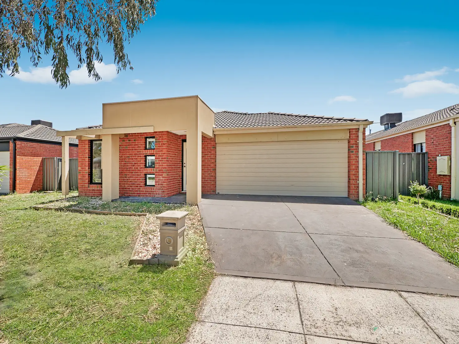 Main view of Homely house listing, 17 Boldrewood Place, Lynbrook VIC 3975