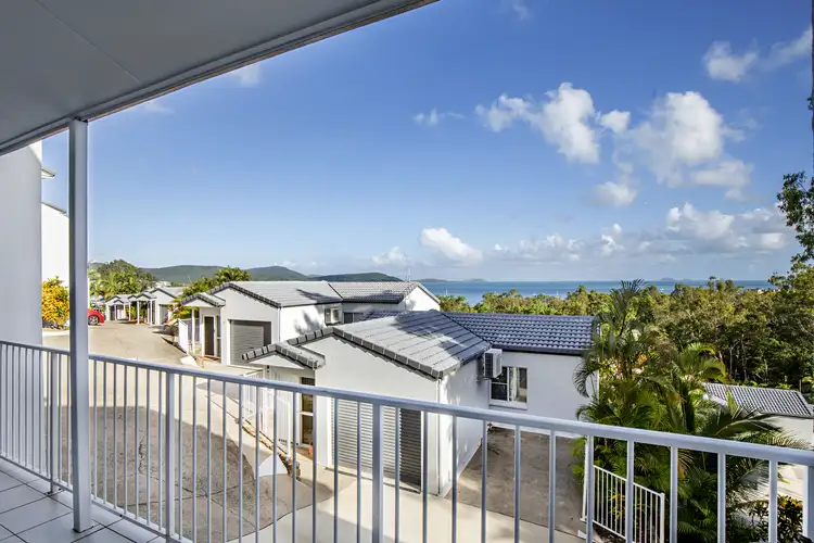 12/12 Eshelby Drive, Cannonvale QLD 4802