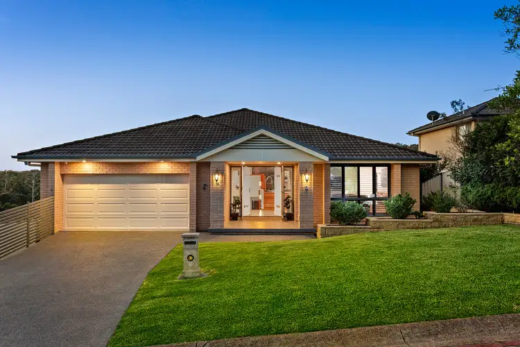 16 Guildford Grove, Cameron Park NSW 2285