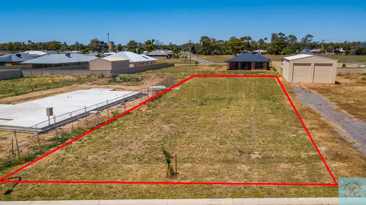 29 Hadley Street, Tocumwal NSW 2714