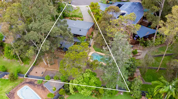 6 Tanunda Close, Eleebana NSW 2282