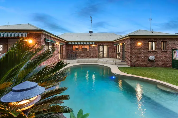33 Grovelake Close, Eleebana NSW 2282