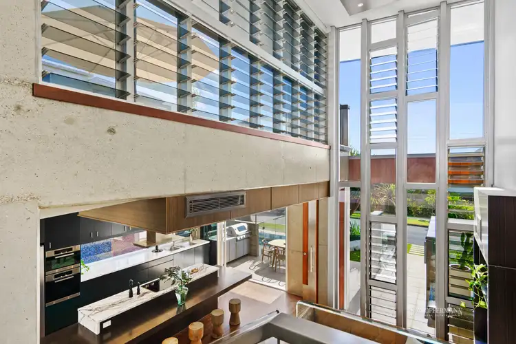 2/1 Stevens Street, Sunshine Beach QLD 4567