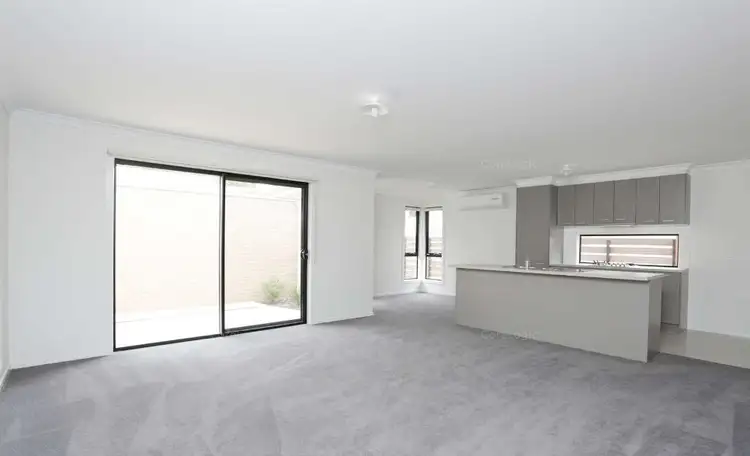 Second view of Homely unit listing, 4/6 Highwood Drive, Hillside VIC 3037