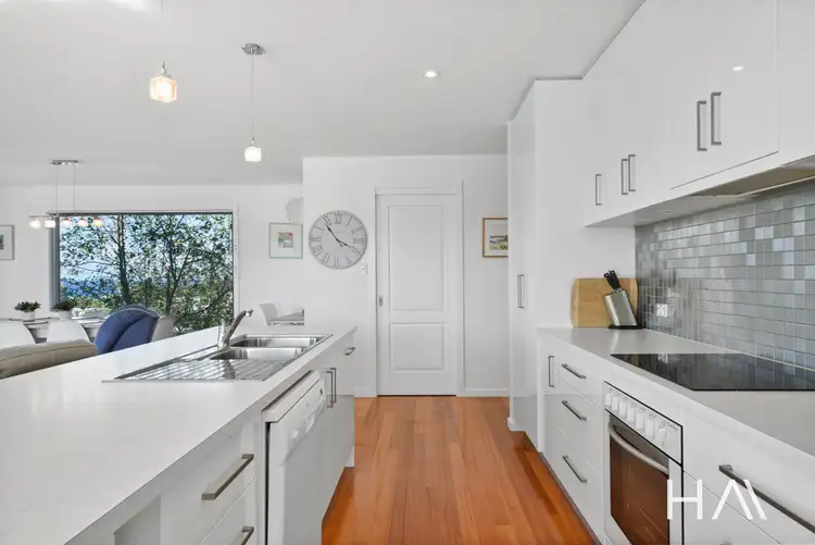Fifth view of Homely house listing, 9 Barnett Close, Binalong Bay TAS 7216