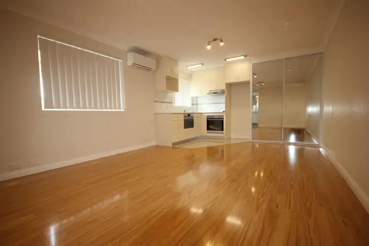 4/1 Hawken Street