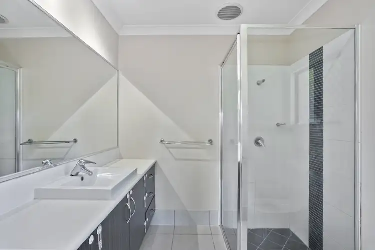 Fifth view of Homely semi-detached listing, 2/157 Isabella Road, Edmonton QLD 4869