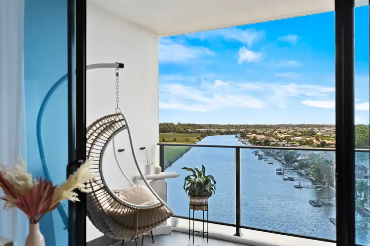 5704/5 Harbour Side Court, Biggera Waters QLD 4216