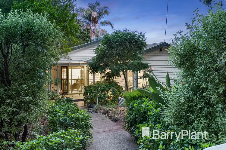 16 Cave Hill Road, Lilydale VIC 3140