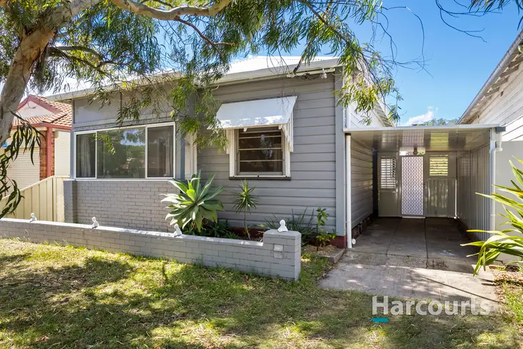 73 Fleming Street, Wickham NSW 2293