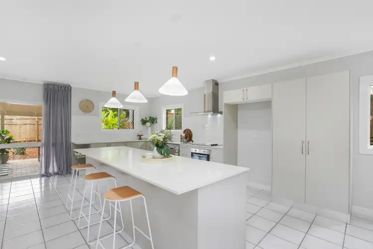 Sixth view of Homely house listing, 4 Redfern Place, Mooroobool QLD 4870