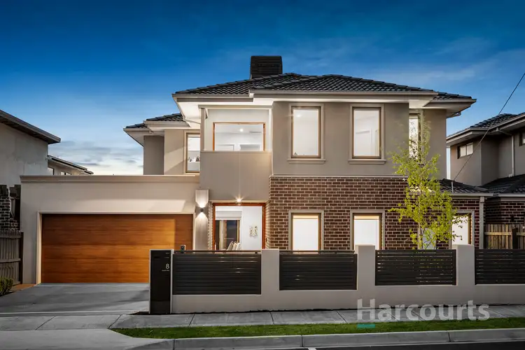8 Lewis Road, Wantirna South VIC 3152
