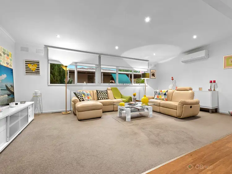 Second view of Homely house listing, 7 Keys Court, Narre Warren VIC 3805