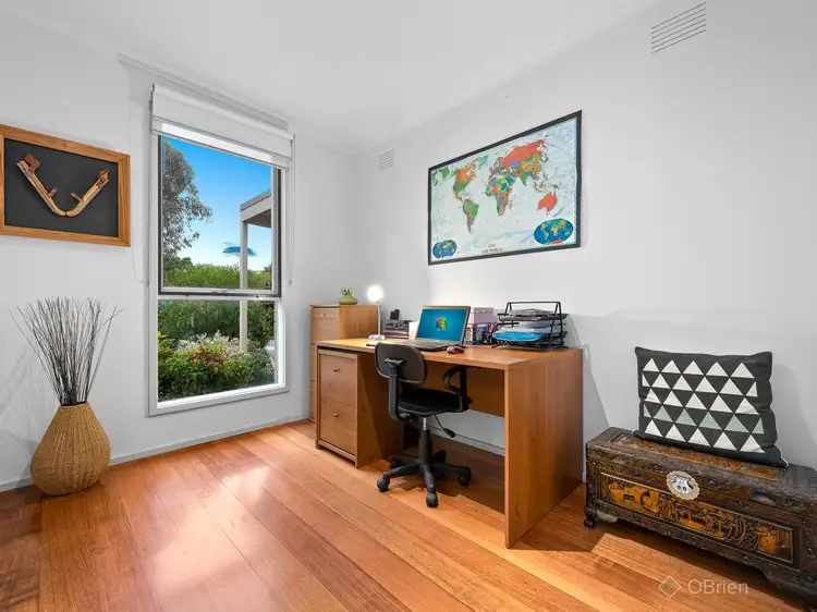 Fifth view of Homely house listing, 7 Keys Court, Narre Warren VIC 3805
