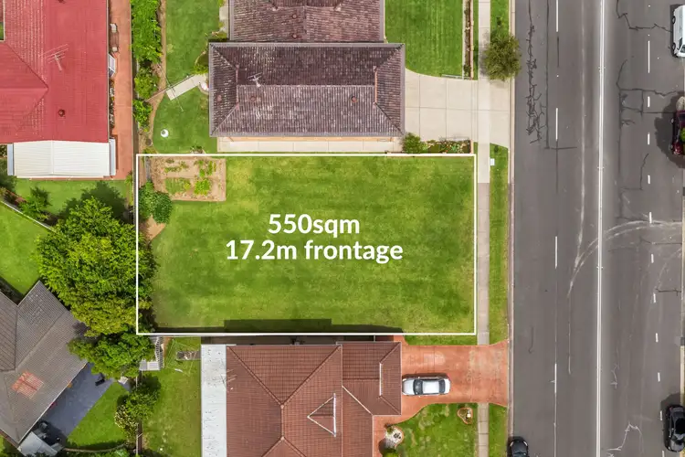 8 Prairie Vale Road, Bossley Park NSW 2176
