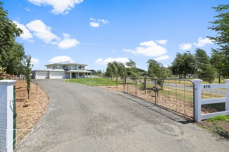 4/11 Arnup Crescent, Drouin VIC 3818
