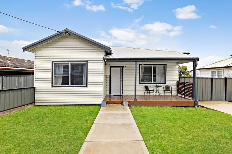 24/24a Wollombi Road, Cessnock NSW 2325