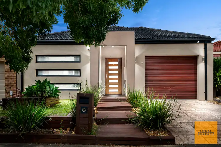 7 Huegill Drive, Burnside VIC 3023