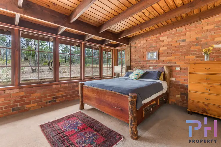 Fifth view of Homely house listing, 2 Callistemon Close, Junortoun VIC 3551