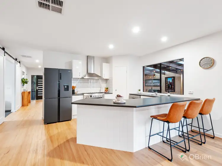 Second view of Homely house listing, 2 Formby Place, Cranbourne VIC 3977