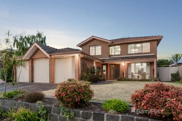 15 Vanessa Court, St Helena VIC 3088