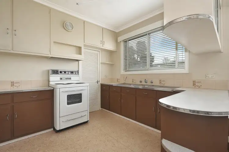 Second view of Homely house listing, 31 Churchill Avenue, Ararat VIC 3377