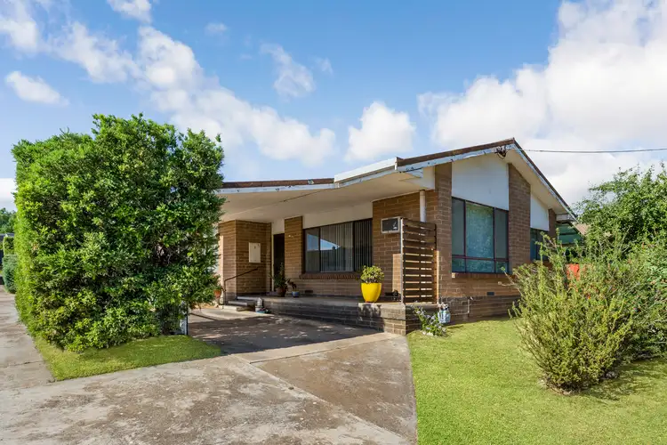 Main view of Homely unit listing, 1/2 Sandhurst Road, California Gully VIC 3556
