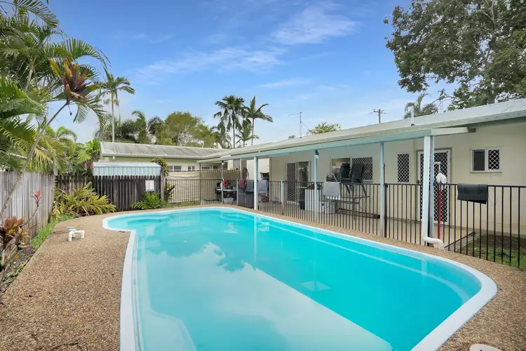 1/11 Nesbit Street, Whitfield QLD 4870