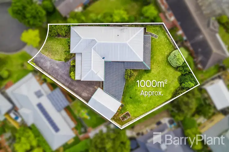 Second view of Homely house listing, 8 Villawood Court, Highton VIC 3216