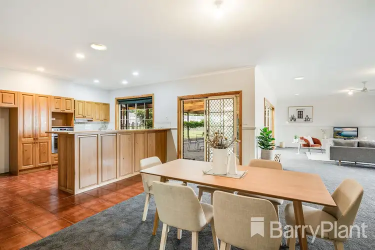 Sixth view of Homely house listing, 8 Villawood Court, Highton VIC 3216