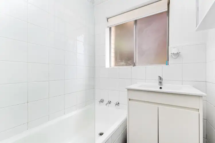 Sixth view of Homely apartment listing, 1/3 Francis Street, Dee Why NSW 2099