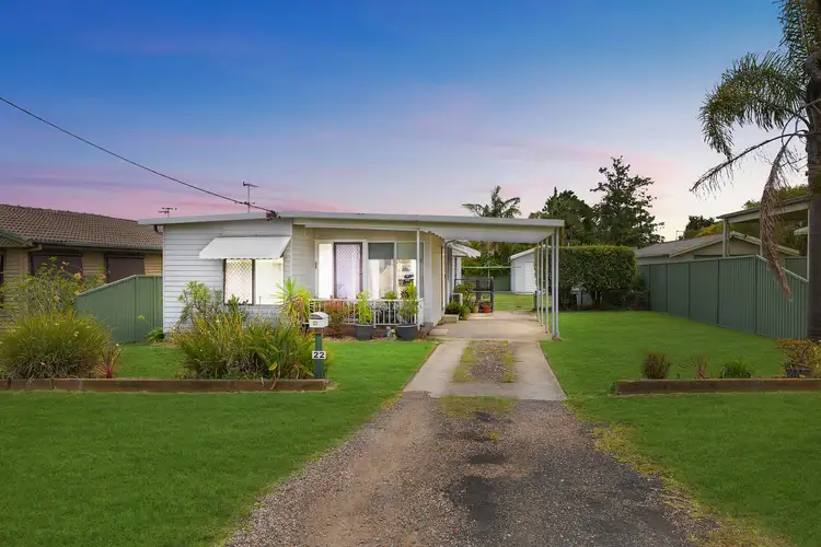 22 Merrendale Avenue, Gorokan NSW 2263