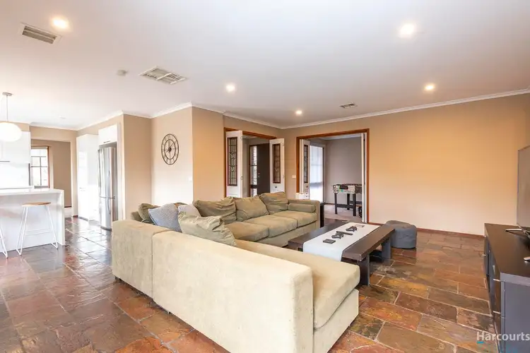 Sixth view of Homely house listing, 5 Hope Court, Mill Park VIC 3082