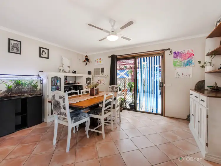 Sixth view of Homely house listing, 2 Willunga Court, Berwick VIC 3806