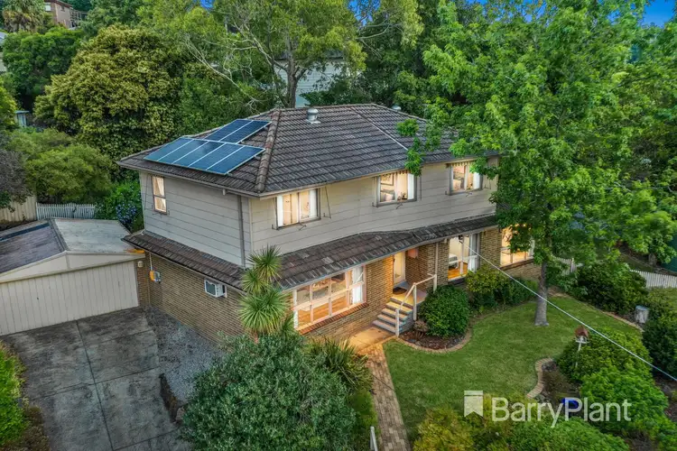 6 Meadowlark Lane, Mooroolbark VIC 3138