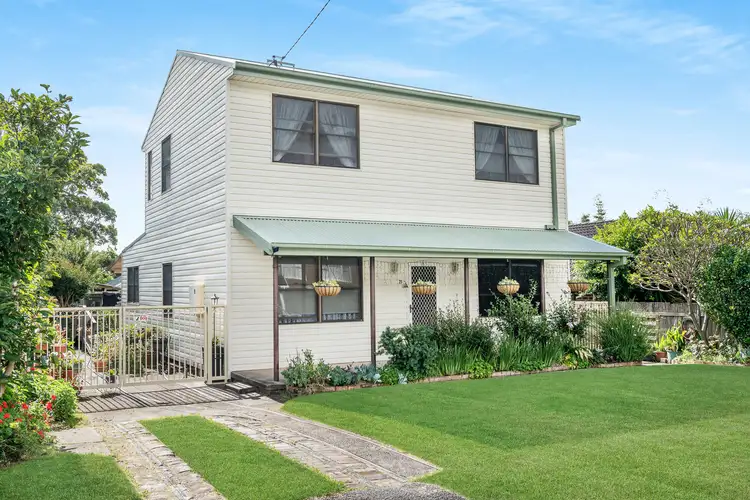 21 Gwyther Avenue, Bulli NSW 2516