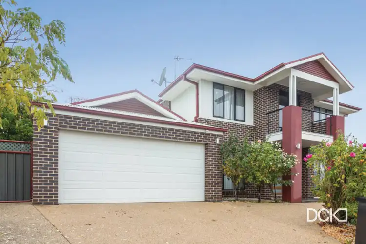 5 Oxford Terrace, Strathdale VIC 3550